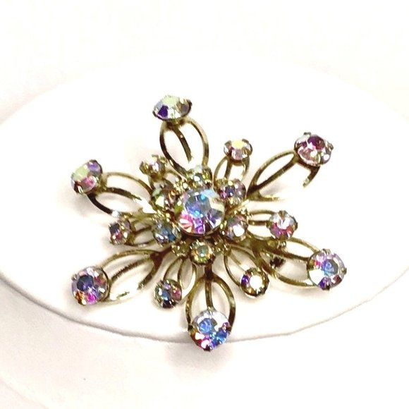 Vintage Aurora Borealis Starburst Brooch - Matte Gold Finish - 25 AB stones - Picture 3 of 8